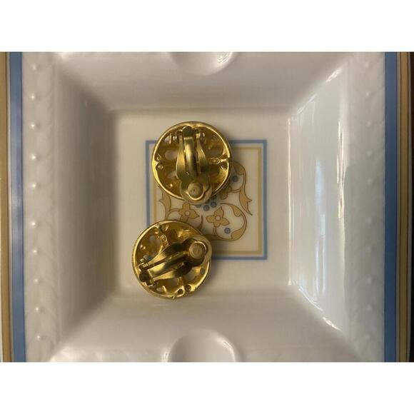 Anne Klein Vintage Decorative Clip Earrings - Picture 6 of 9